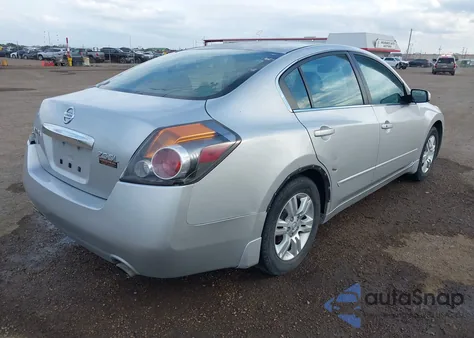 2011 Nissan Altima 2.5 S z USA, uszkodzony, nr VIN 1N4AL2AP9BN489366
